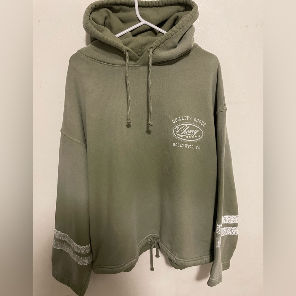 Cherry La sweater